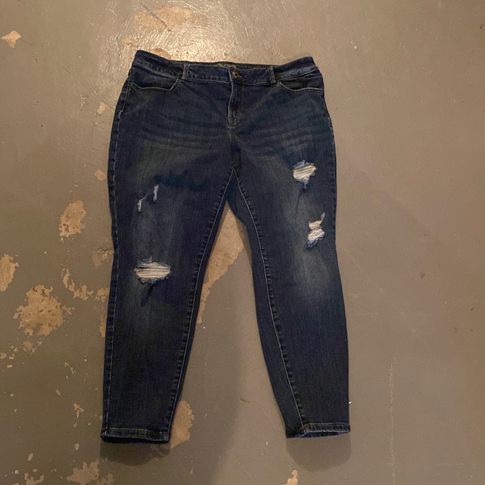 Distressed Maurices Jean Jeggings